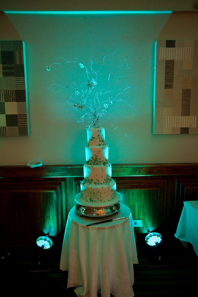 Awesome 4 tier wedding cake